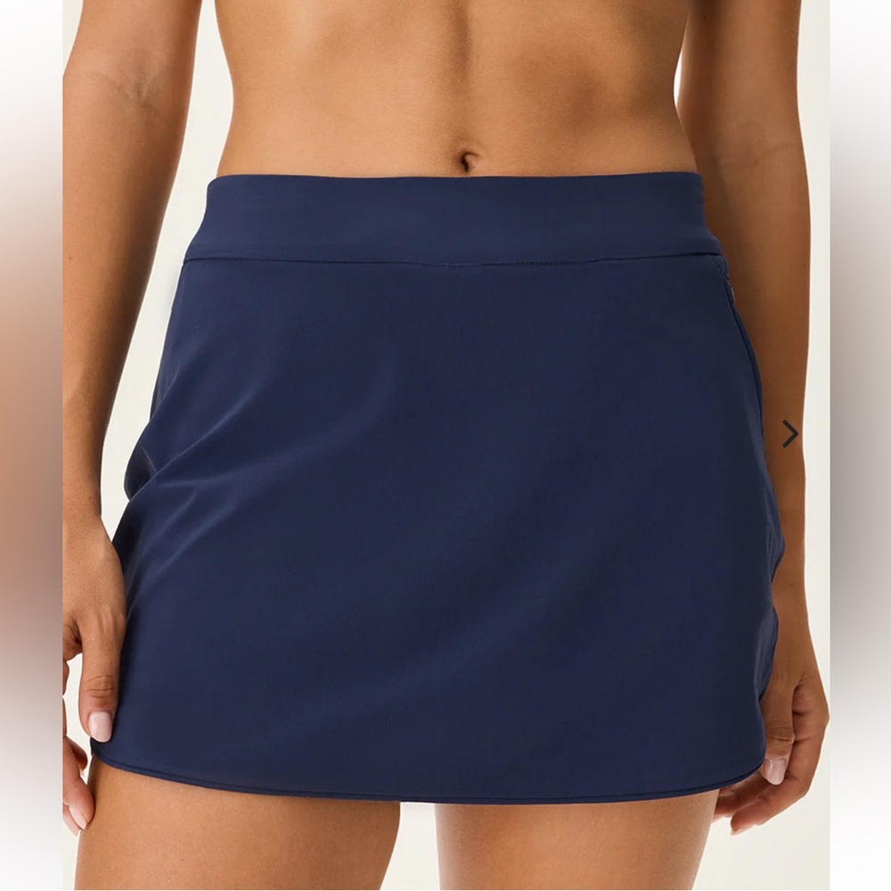 Outdoor Voices Navy Blue Skirt Set - Picture 2 of 3